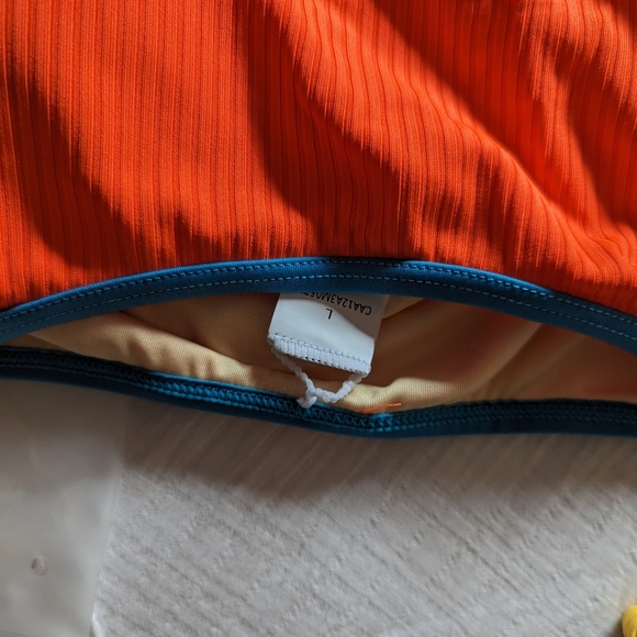 BNWT Two Piece Bikini - Picture 3 of 5